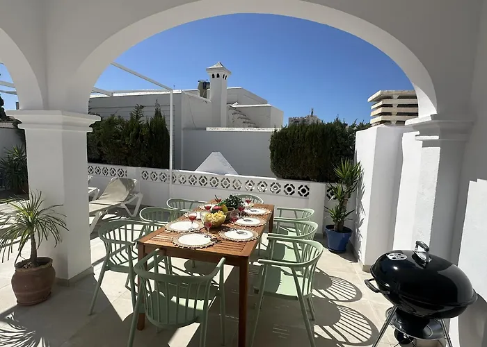 Nerja Paradise Rentals - Villa Calazul